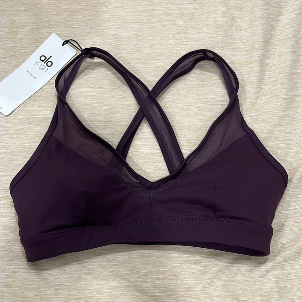 ALO Yoga NWT Entice Bra M  eggplant